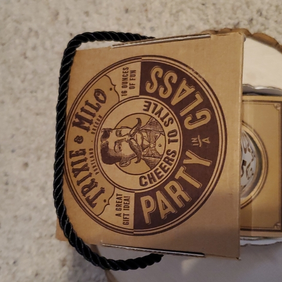 Trixie & Milo Party in a Glass Eye Chart Design So Wasted NEW - Picture 2 of 4